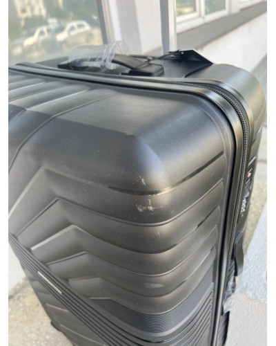 Дорожный чемодан, полипропилен, резиновые колеса, замок TSA VINCI PP290 L – ( черный ) (с незначительным повреждением)